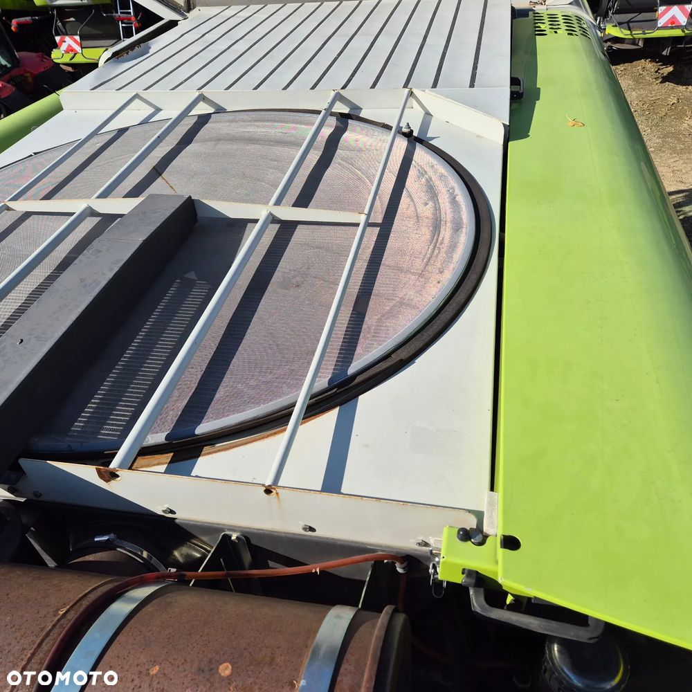 Claas Lexion 770TT z hederem - 32