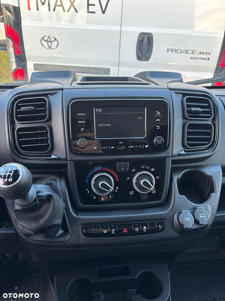 Toyota Proace MAX - 9