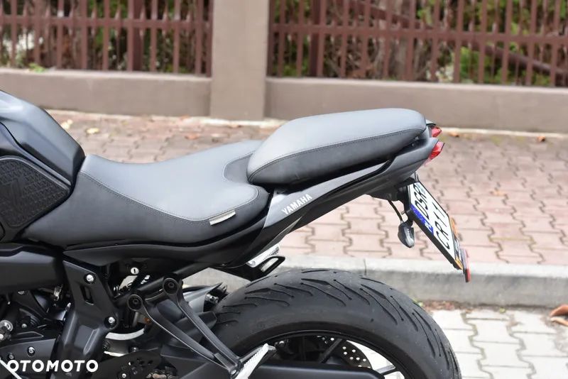 Yamaha MT - 28