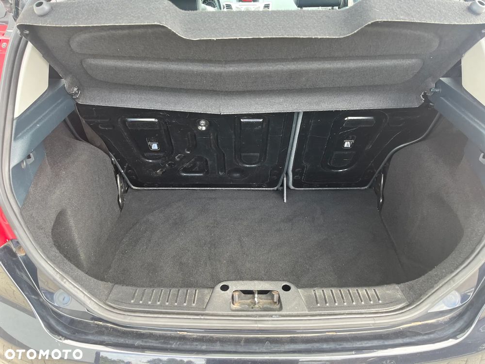 Ford Fiesta - 19