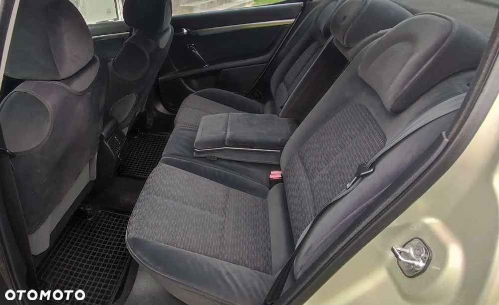 Peugeot 407 2.0 HDi Premium - 10