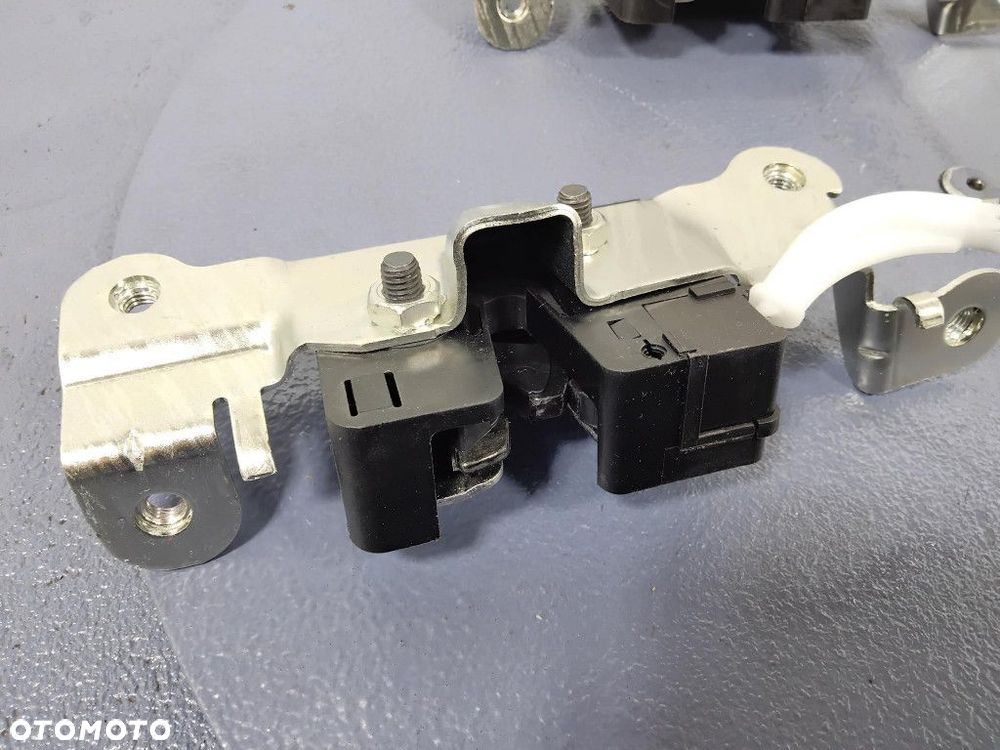 VOLVO S60 II ZAMKI SKŁADANIA OPARCIA KANAPY - 4