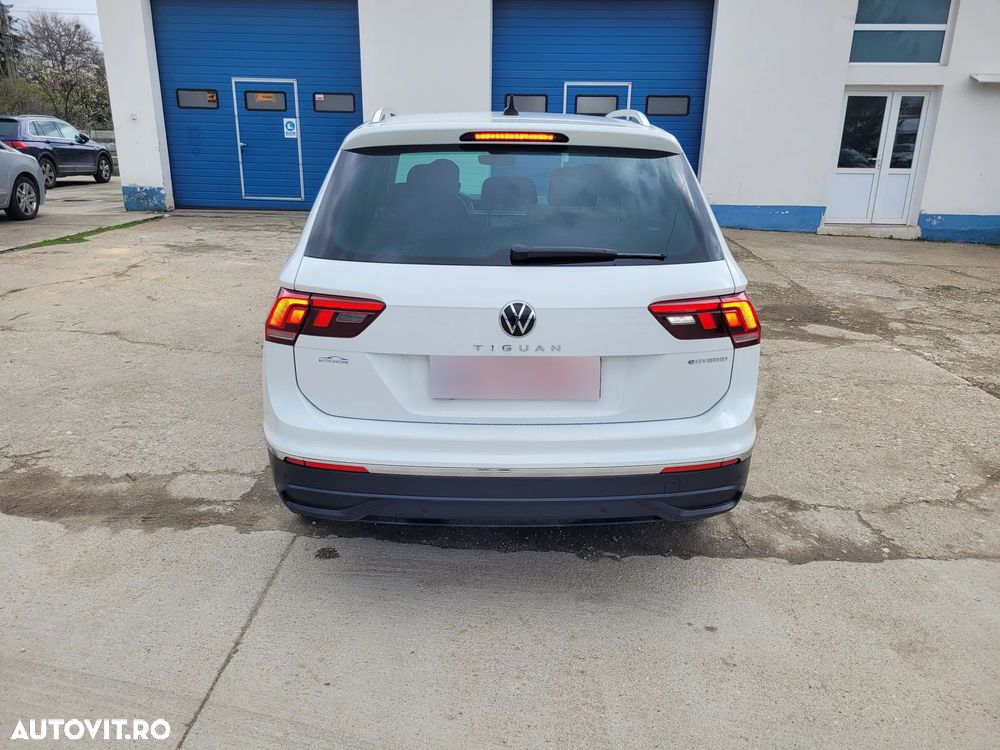 Volkswagen Tiguan - 5