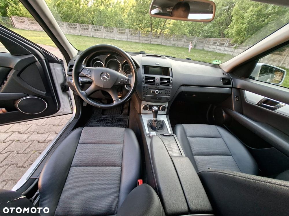 Mercedes-Benz Klasa C 180 K BlueEff Avantgarde - 7