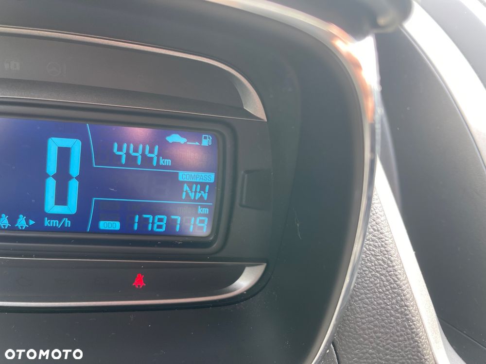 Chevrolet Trax 1.7TD LS - 20