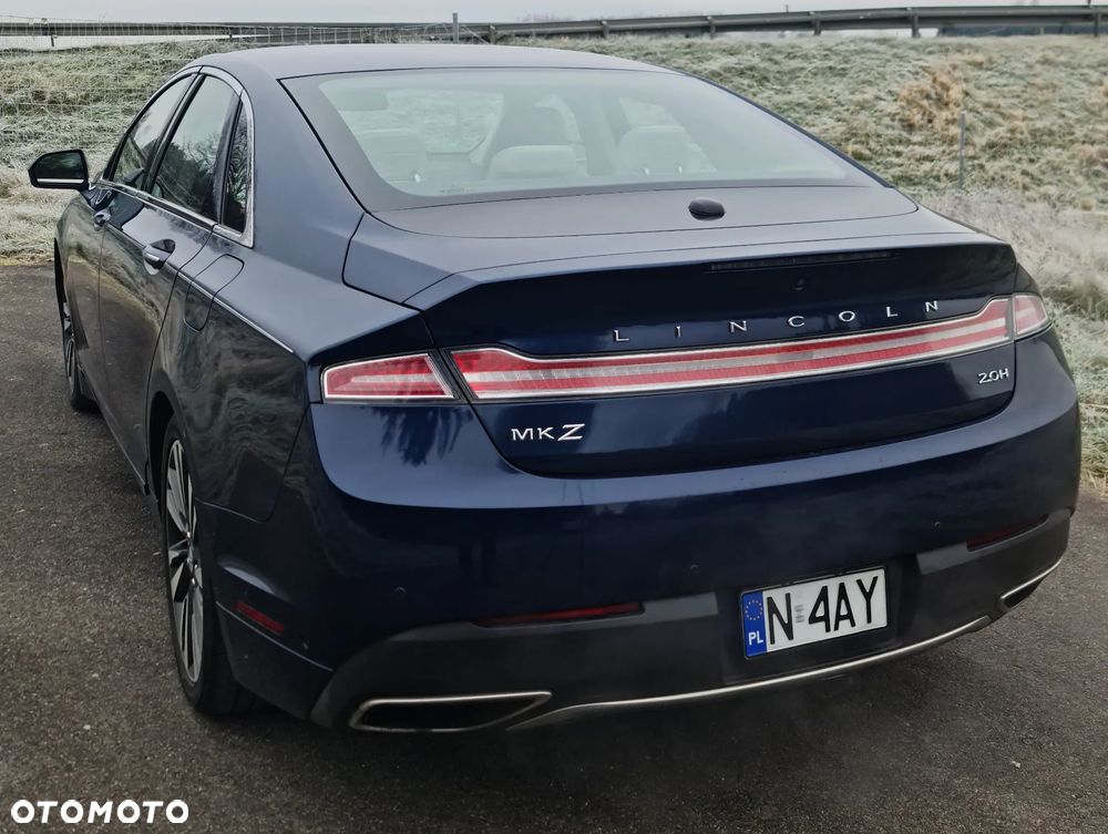 Lincoln MKZ - 4