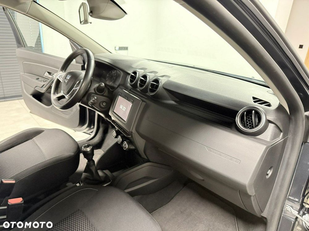 Dacia Duster 1.6 SCe Comfort - 27