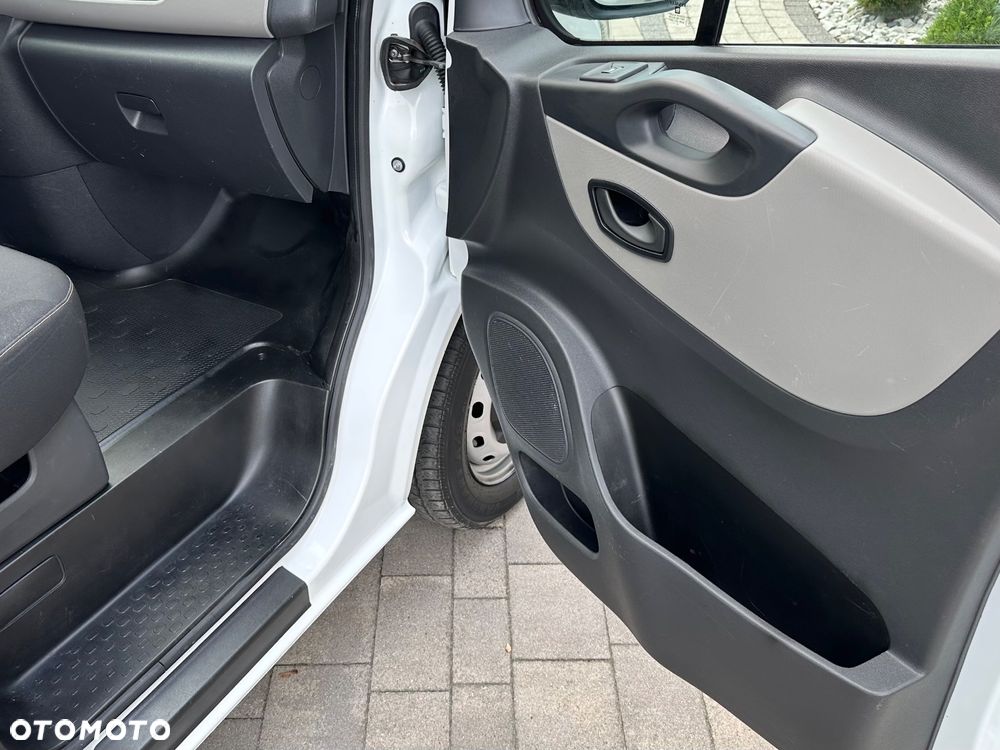 Renault Trafic - 17