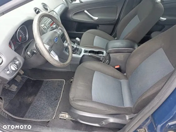 Ford Mondeo - 11