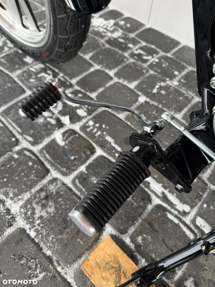 Suzuki Marauder - 32