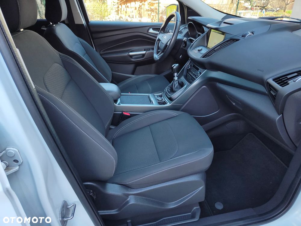 Ford Kuga 2.0 TDCi 2x4 Titanium - 7