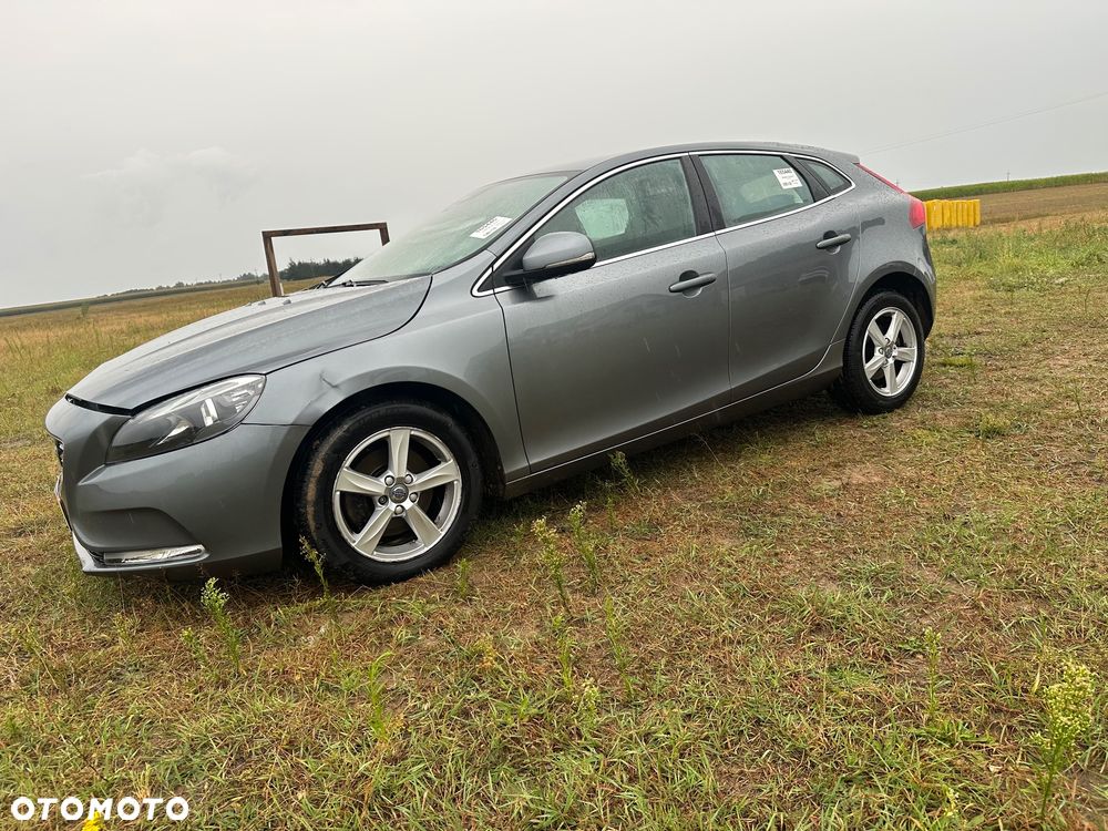 Volvo V40 T2 Linje Svart - 8