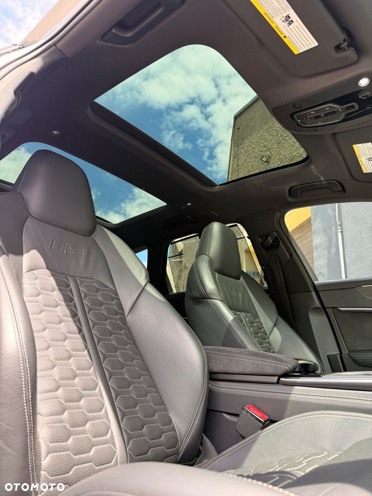 Audi RS6 Avant - 12