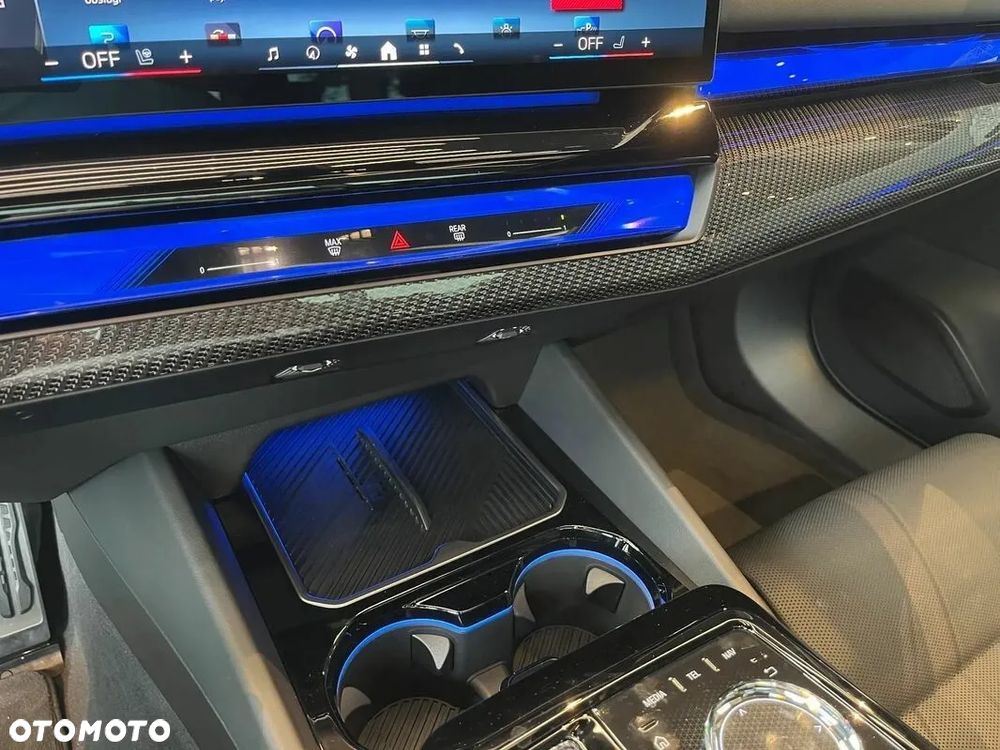 BMW i5 M60 Touring - 15