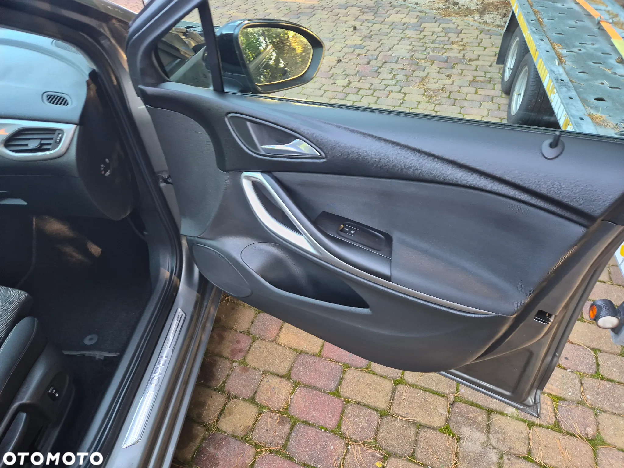 Opel Astra V 1.2 T 2020 S&S - 30