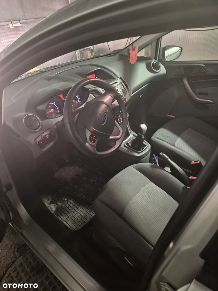 Ford Fiesta 1.25 Titanium - 6