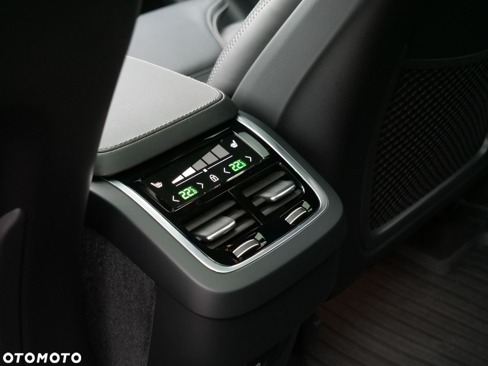 Volvo XC 90 - 19
