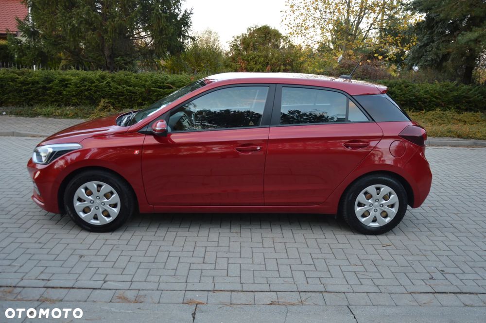 Hyundai i20 - 17