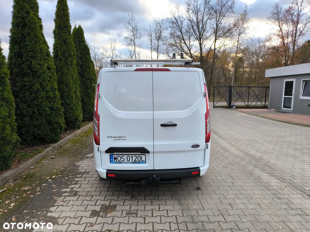 Ford TRANSIT CUSTOM - 9