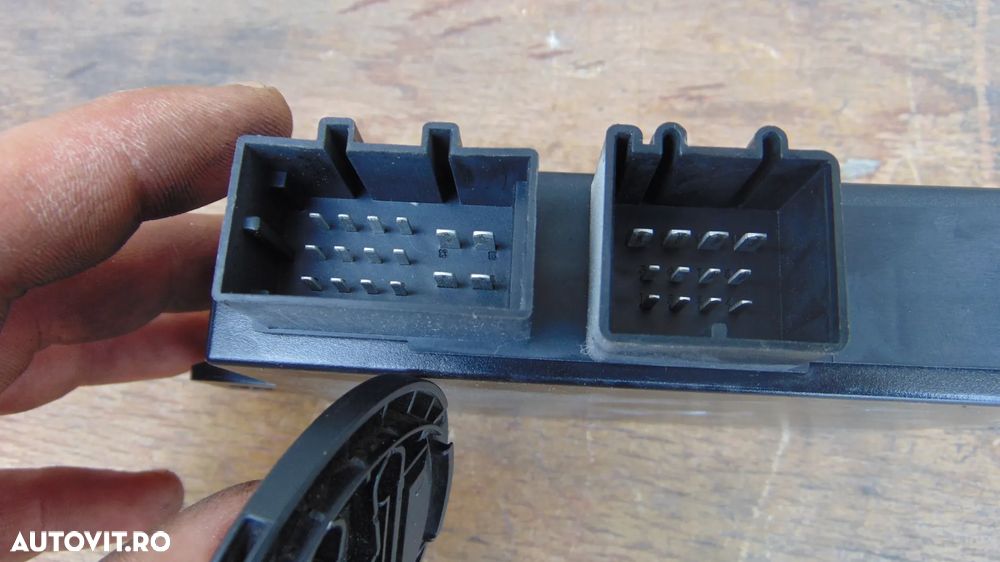 Modul carlig remorcare Volkswagen Transporter T5 2.0 diesel an 2009-2015 cod 1K10907383F - 3