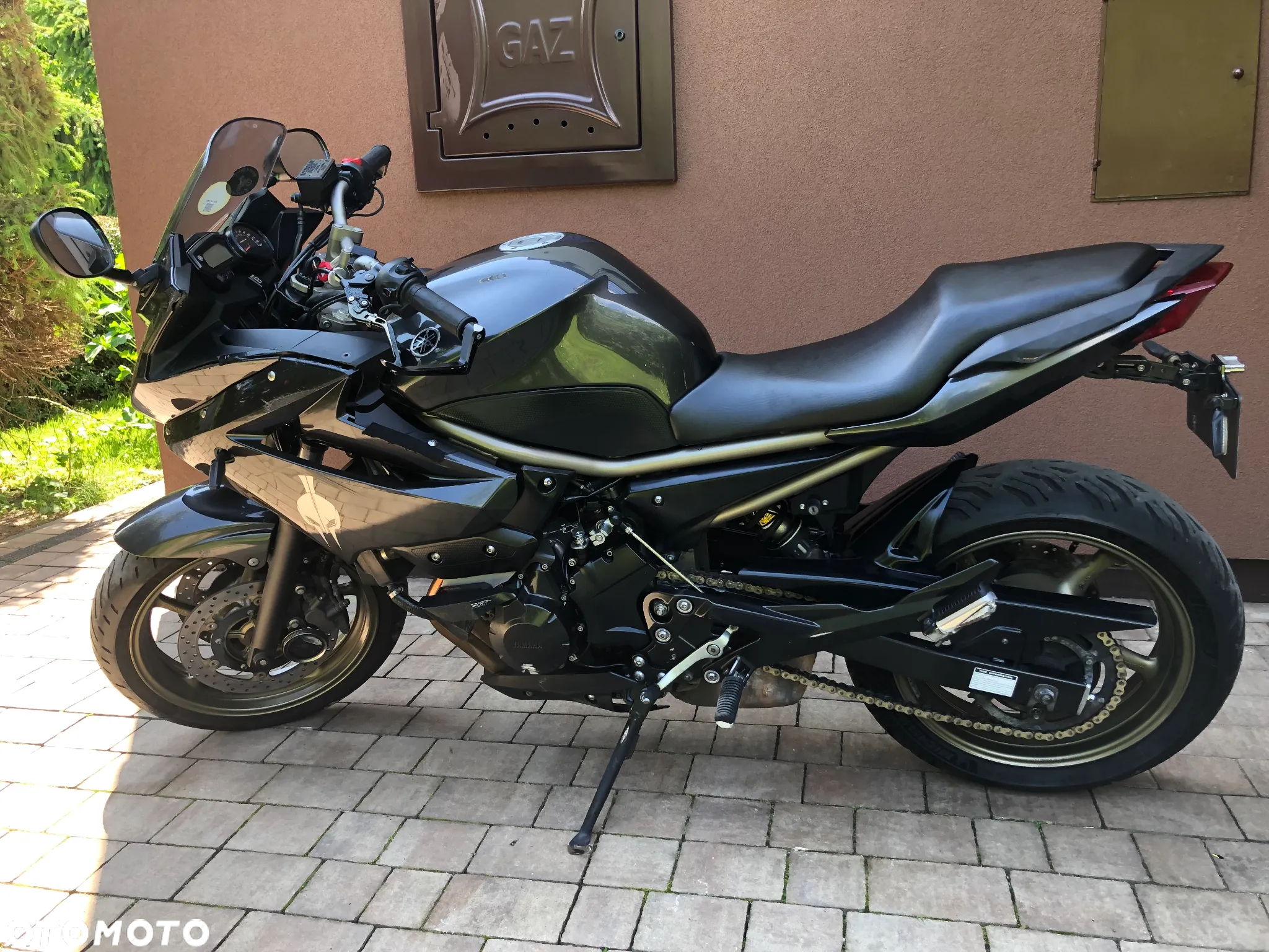 Yamaha XJ - 2