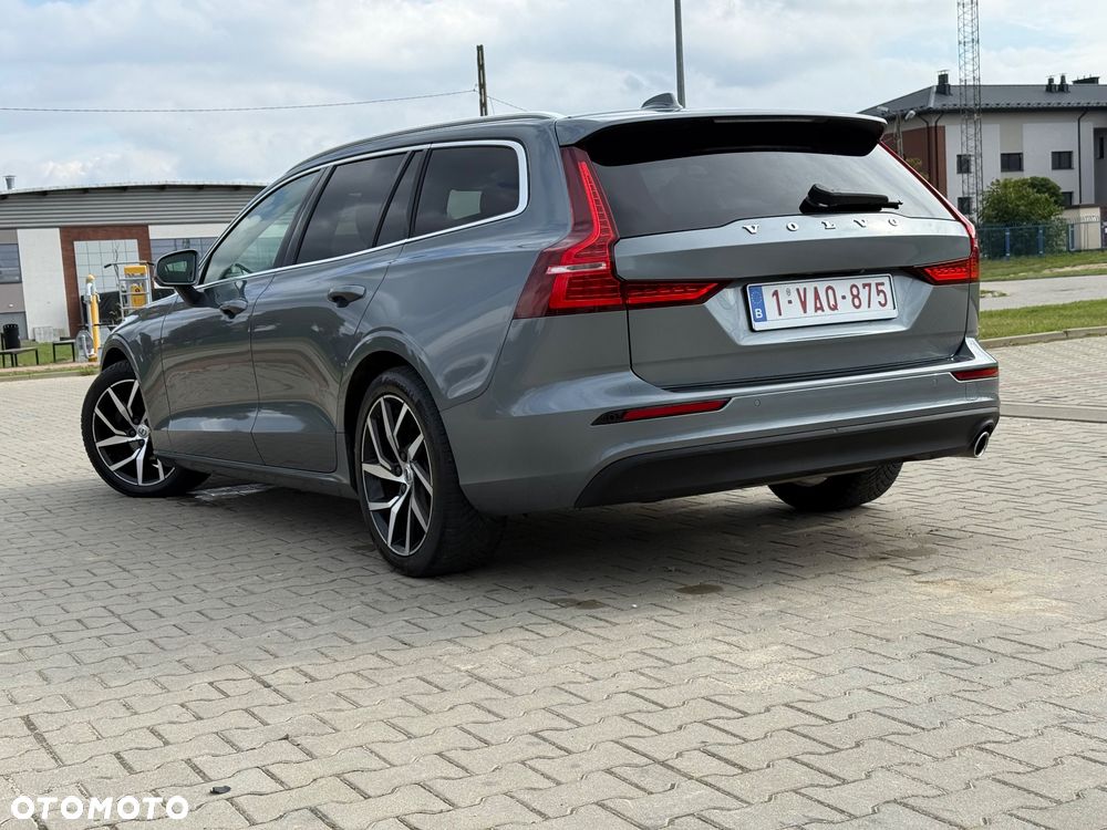 Volvo V60 D3 Momentum Pro - 31