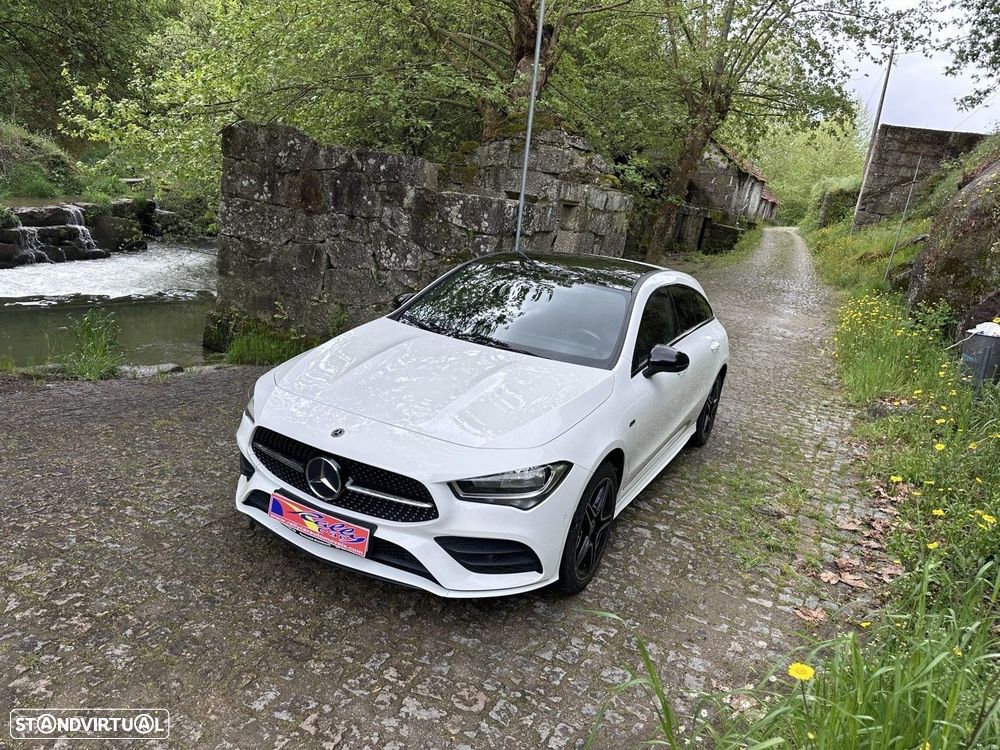 Mercedes-Benz CLA 250 e Shooting Brake AMG Line - 3