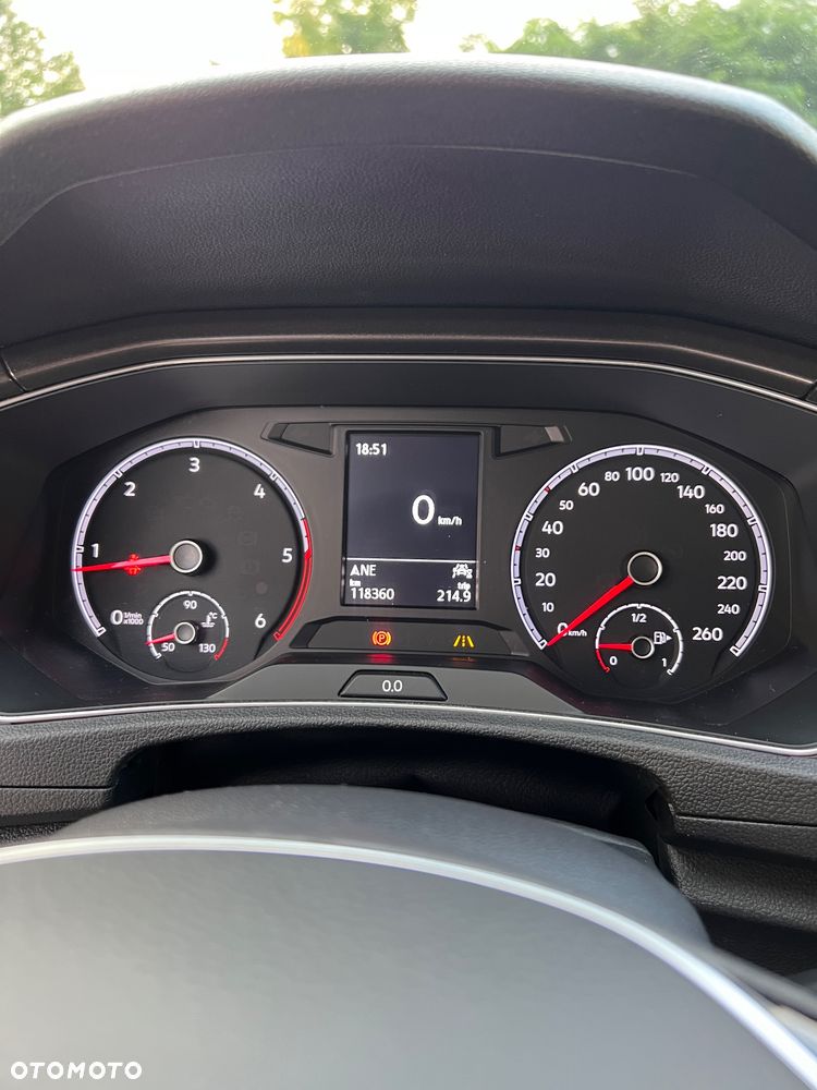 Volkswagen T-Roc 1.6 TDI SCR Style - 29