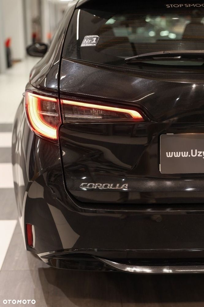Toyota Corolla - 23