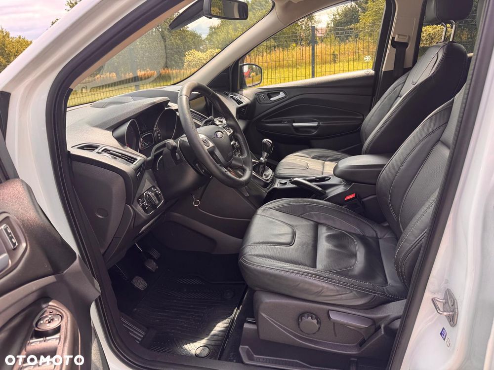 Ford Kuga - 14