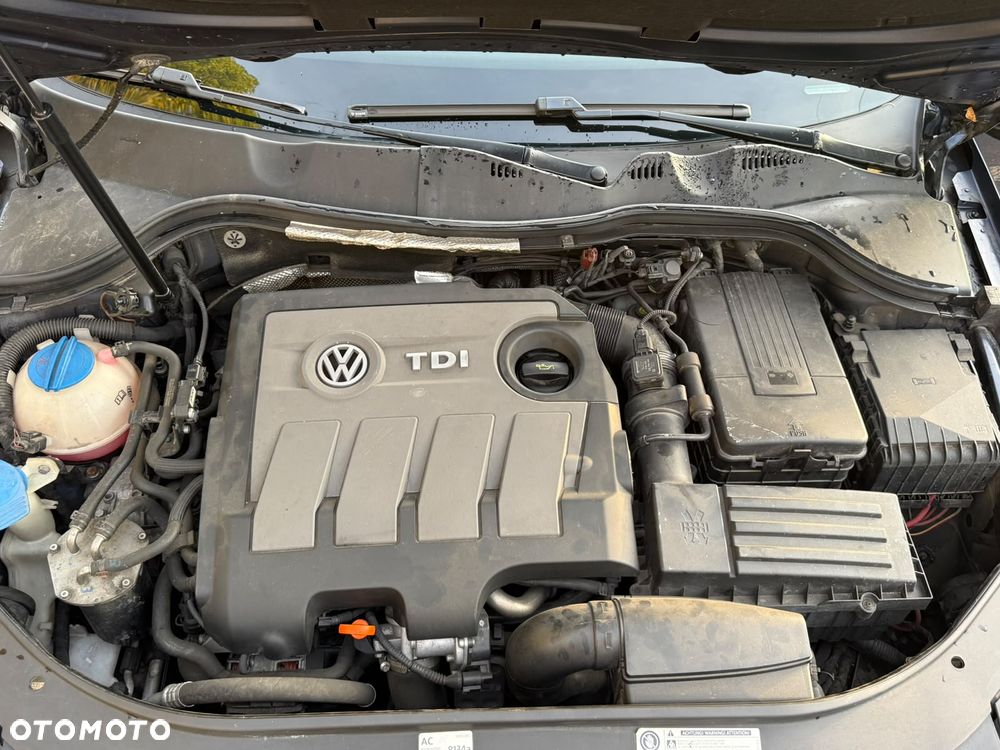 Volkswagen Passat 1.6 TDI BlueMotion Technology Comfortline - 20