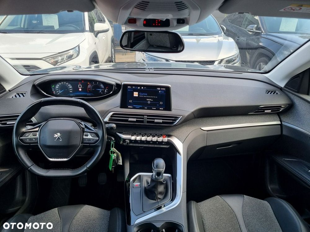 Peugeot 5008 1.5 BlueHDi Allure S&S - 15