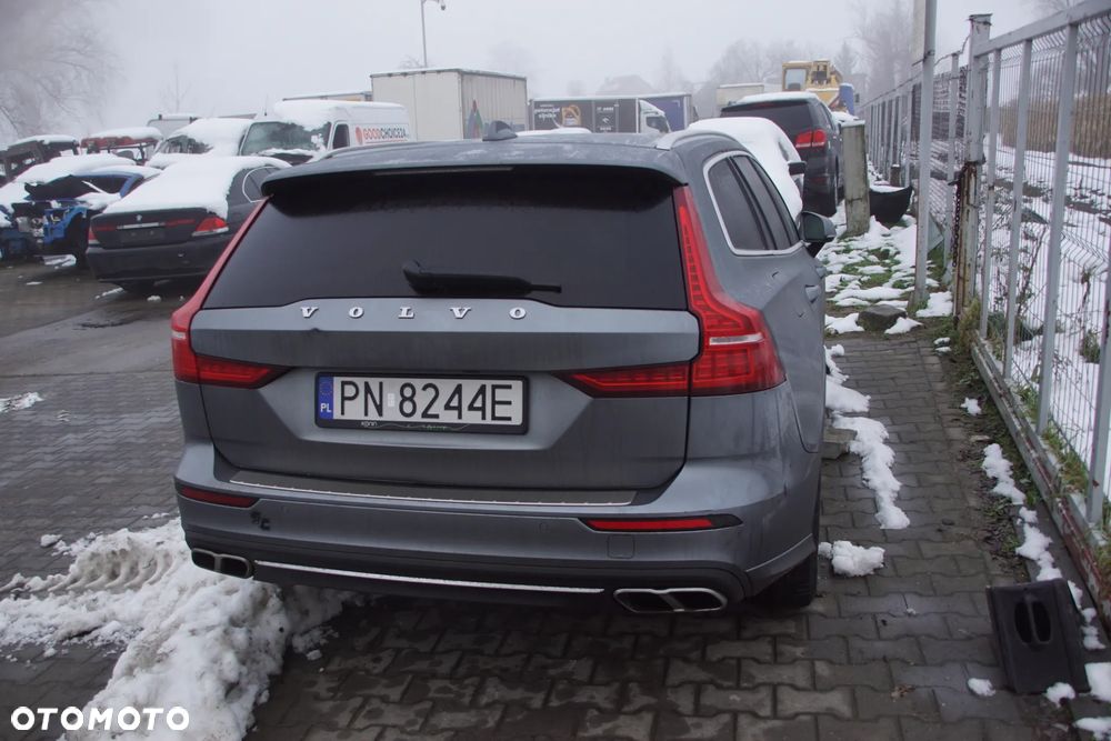 Auto na części - Volvo V60 II 2.0 T6 310 KM B4204T29 TG-81SC 714 2019R Drzwi Klapa Lampa Zderzak Lusterko Szyba Felga Ćwiartka Deska Kokpit Sterownik Moduł Czujnik - 5