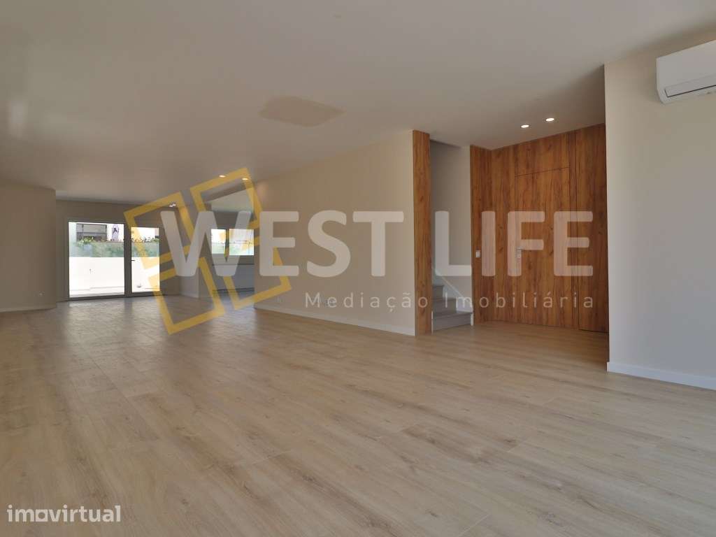 Moradia T5 arquitetura moderna NOVA com piscina e jardim - A 15 min... - Grande imagem: 3/31