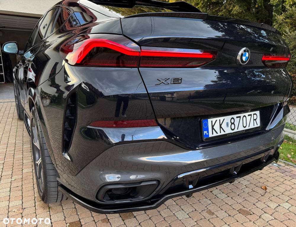 BMW X6 xDrive30d mHEV - 12