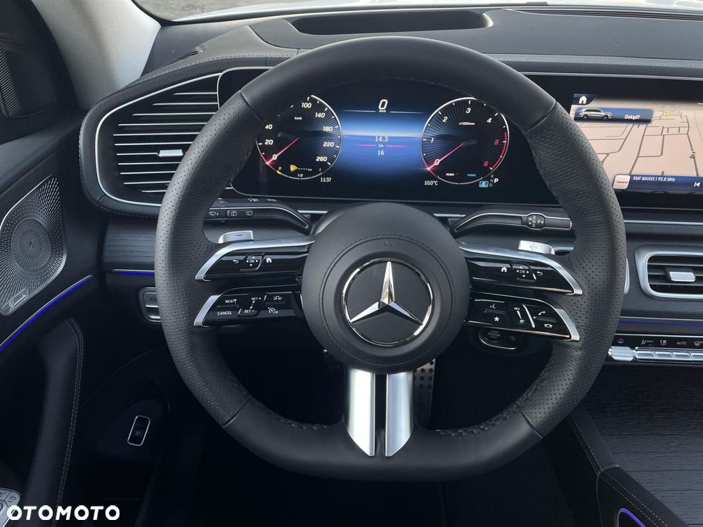 Mercedes-Benz GLS - 14