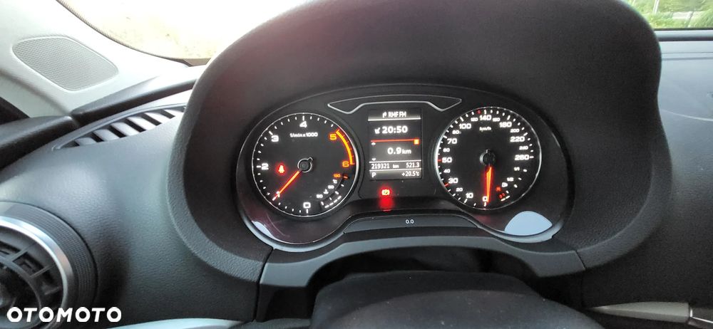 Audi A3 Sportback 2.0 TDI Attraction S tronic - 23