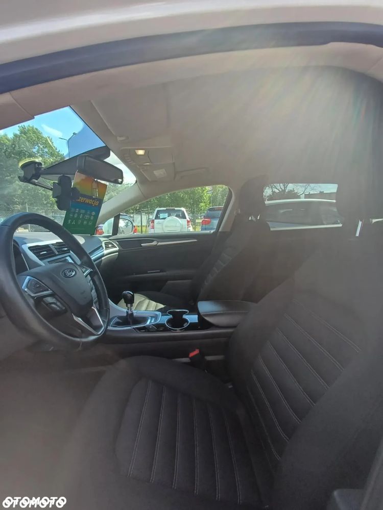 Ford Mondeo 2.0 TDCi ECOnetic Start-Stopp Business Edition - 20