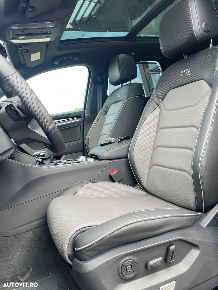 Volkswagen Touareg V6 TDI 4MOTION R-Line - 22