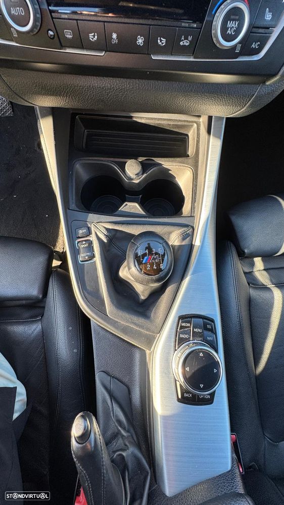 BMW 116 d EfficientDynamics Edition Sport Line - 8