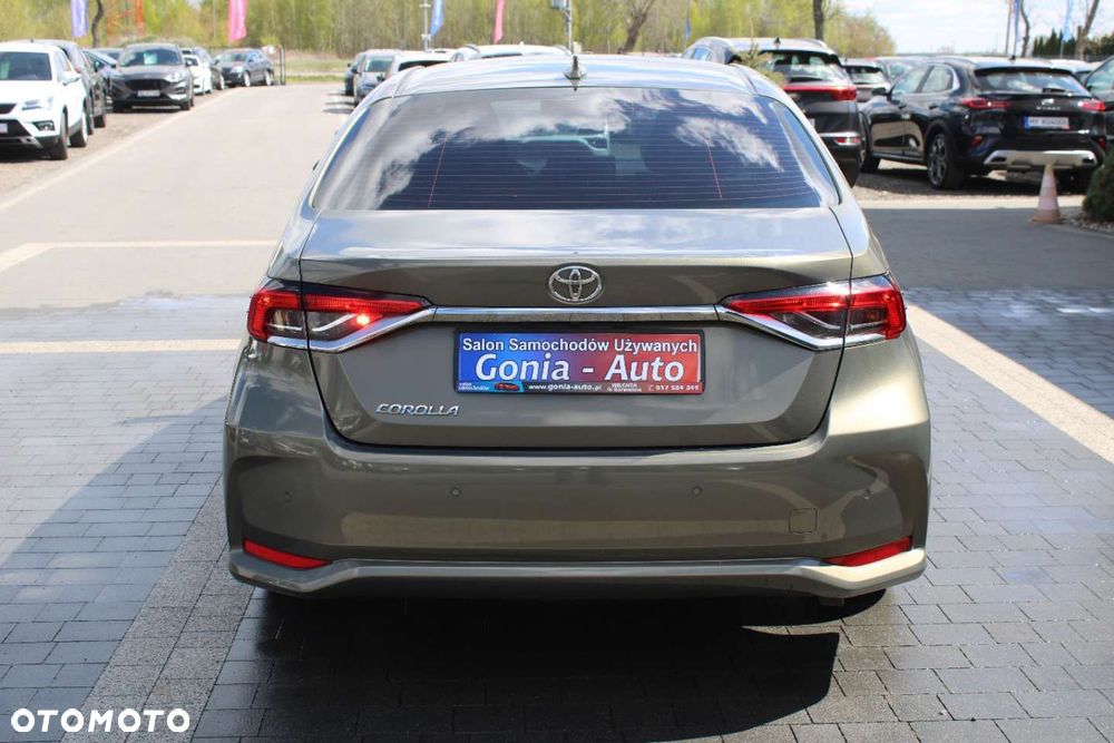 Toyota Corolla - 5
