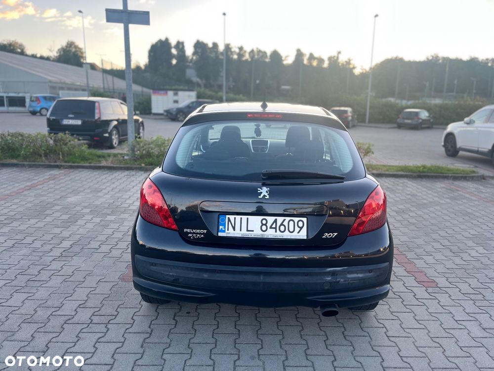 Peugeot 207 1.6 HDi 16V Trendy - 4