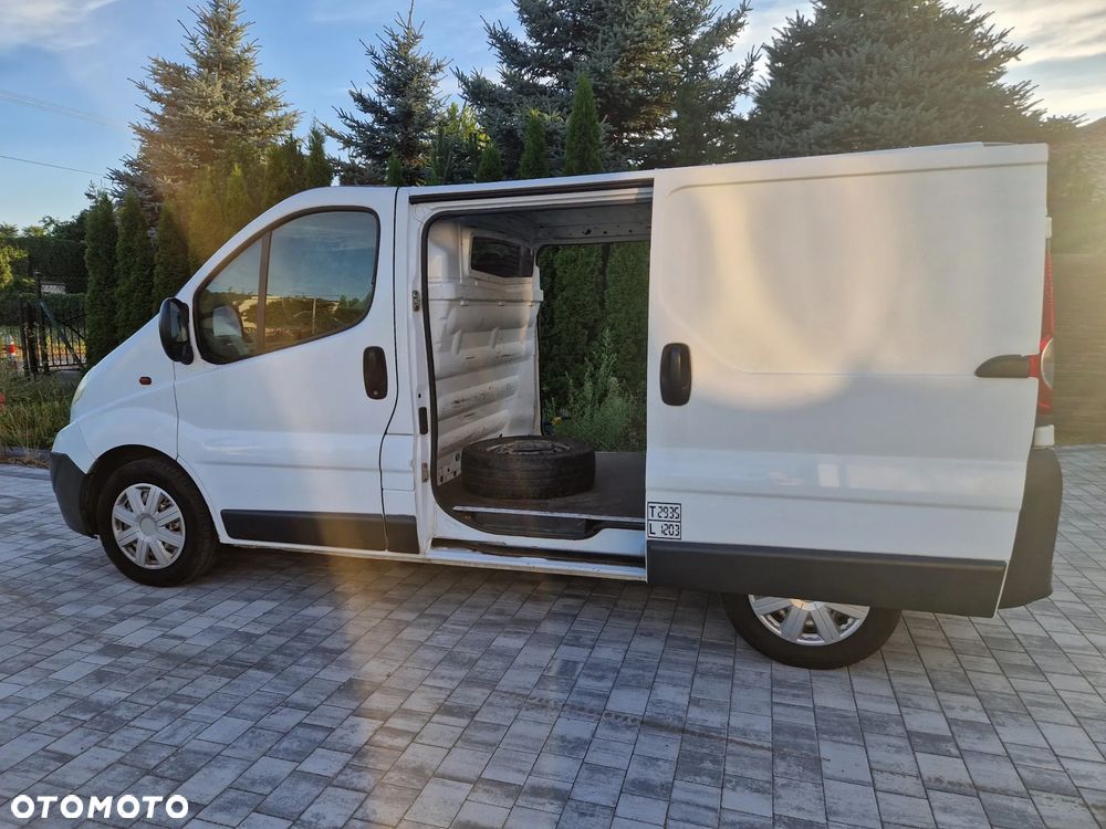 Opel Vivaro - 12