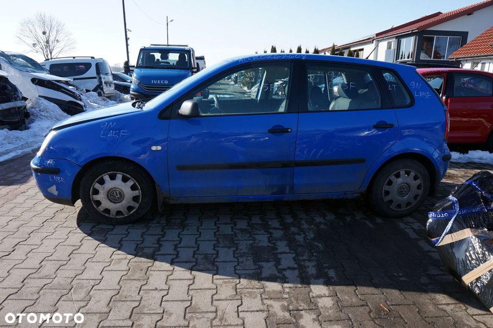 VOLKSWAGEN POLO IV 9N 5D HB 2003 LA5F 1.2 12V AWY 54KM GER NIEBIESKI na części - 2