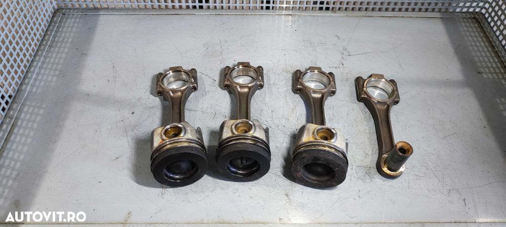 Piston volkswagen vw passat golf 1.6 tdi E6 cod motor CRK - 3