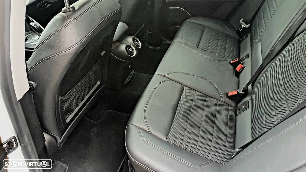 Alfa Romeo Stelvio 2.2 D B-Tech AT8 - 18