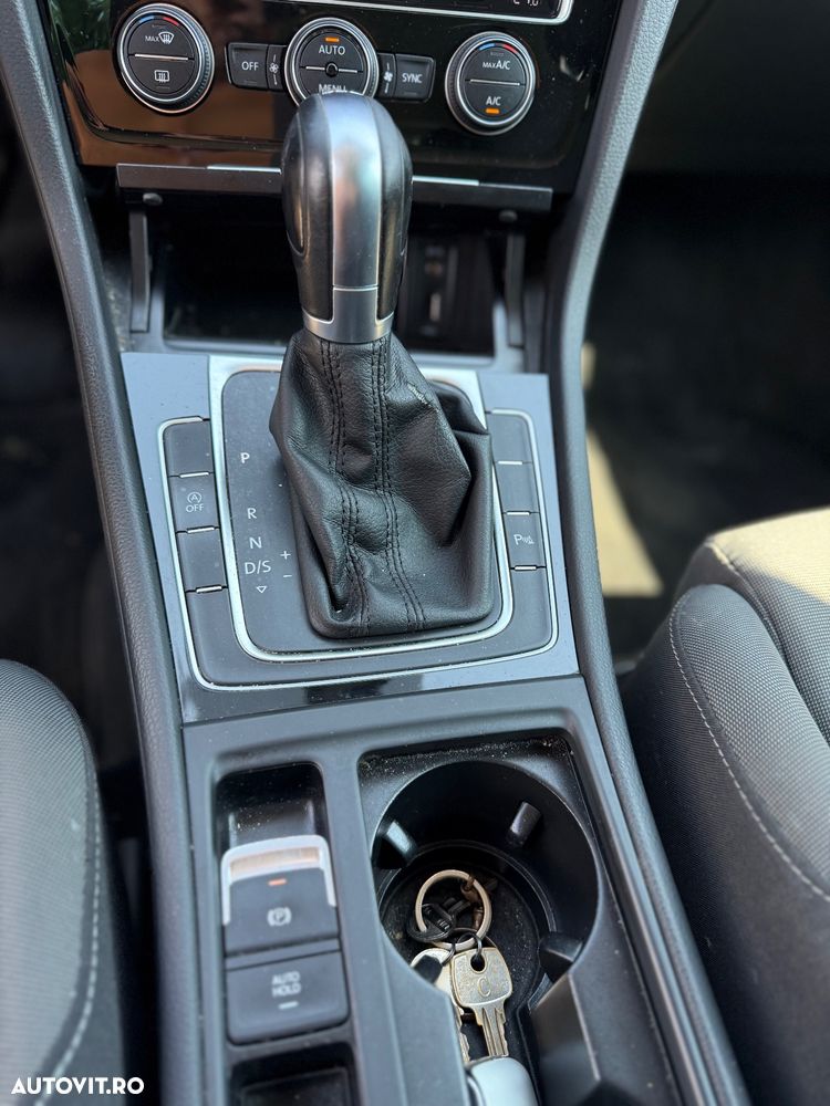 Volkswagen Golf 1.5 TSI DSG Highline - 15