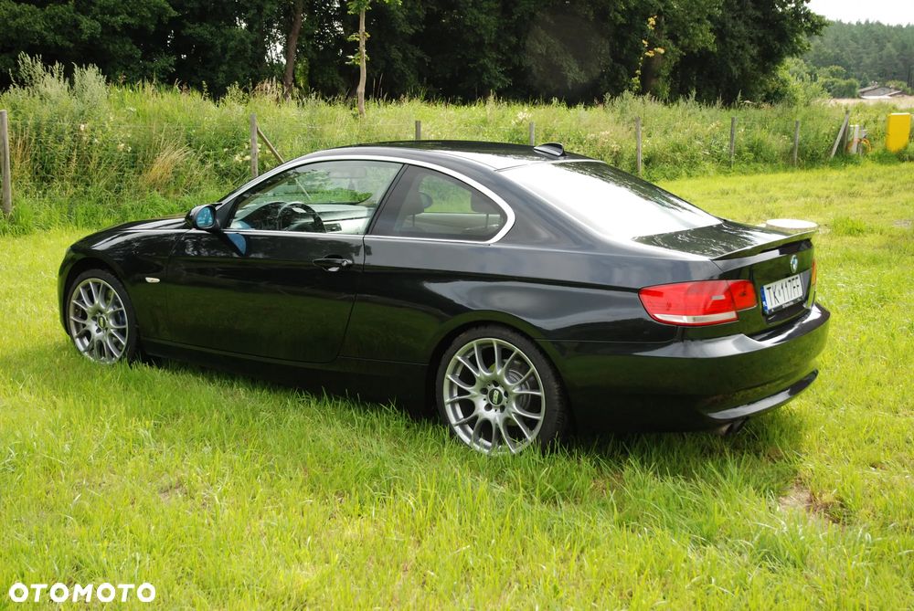 BMW Seria 3 325xi - 12