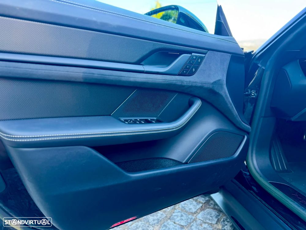 Porsche Taycan Sport Turismo GTS - 25