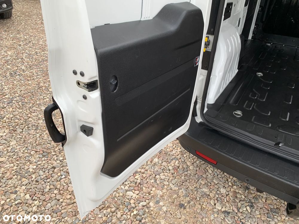 Fiat DOBLO PROFESSIONAL L2H1 Long MAXI VAN WZMOCNIONY Ładowność 961kg, Homologacja cięż. VAT-1, HAK wpinany 1300kg, Alarm, Czujniki parkowania, Halogeny, Podgrzewane fotele, Koła 16' MOCNY SILNIK 1.6 MultiJet, 105KM Emisja spalin Euro-6, Skrzynia biegów 6cio stopniowa! Zabudowa paki, F-VAT23% - 32